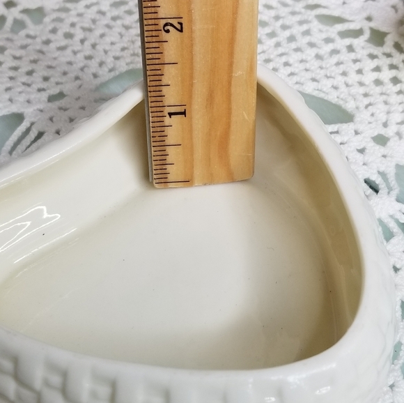 Hampton Genuine Porcelain Collection Heart Shaped Floral Trinket 4.5" W - Picture 3 of 8